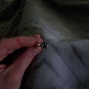 Pawprint ring